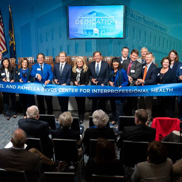 Lead Donors cutting the ribbon at DCIH dedication